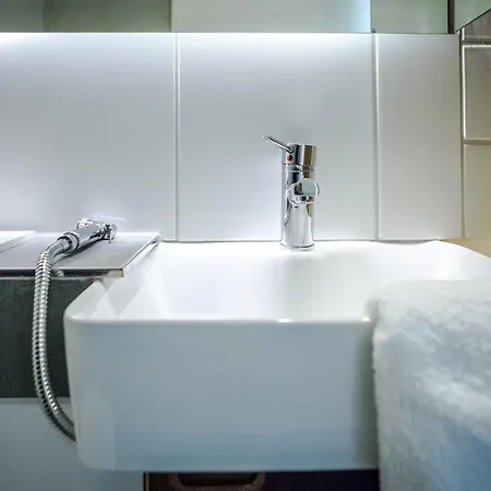 Aparthotel Waterfront Design *